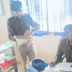 Sidhi news:ग्राम अमझर मे गांजे की कर रहा था खेती, पुलिस ने कार्यवाही करते हुए किया गिरफ्तार  IMG 20241115 104932 News E 7 Live