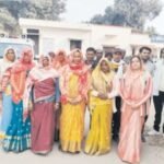 Sidhi news:जोगदहा पुलिस से निकल रहे रेत के भारी वाहन IMG 20241225 085119 News E 7 Live