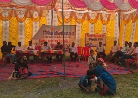 Sidhi news:ग्राम पंचायत पोंडी में दिव्यांगजनों हेतु मेडिकल बोर्ड शिविर आयोजित – 35 पंजीकरण, 12 प्रमाणपत्र जारी FB IMG 1761313139358 News E 7 Live