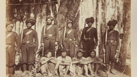 20251105 163748 News E 7 Live