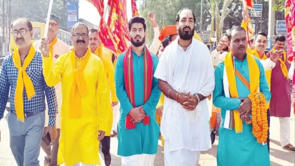 Sidhi news:भगवान श्रीराम के आदर्शों को अपनाने से धन्य हो जाता है जीवनः निलेश 8 20251109 135947 News E 7 Live