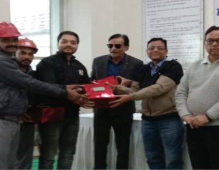 20251212 074441 News E 7 Live