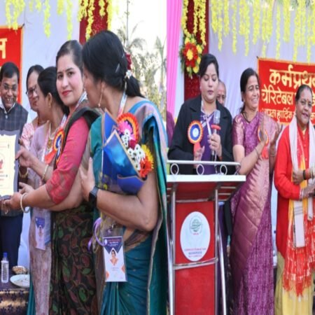 20251213 142318 News E 7 Live