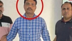 30 हजार की रिश्वत लेते रंगे हाथों पकड़ा गया पटवारी, लोकायुक्त ने की बड़ी कार्रवाई.