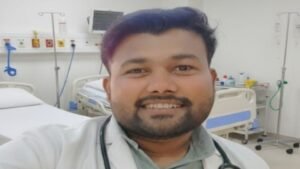 चाय की दुकान से मेडिकल कॉलेज तक, सिहावल के बेटे ने रचा इतिहास, अब जबलपुर में करेगा एमडी