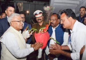 परसिली आगमन पर राज्यपाल का आत्मीय स्वागत