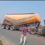 NH-39 पर मौत का तांडव,बकरियों से भरे ट्रक और बल्कर में भीषण भिड़ंत, श्रमिक की दर्दनाक मौत, 3 घायल