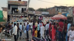 अमिलिया बाजार में फिर लगा लंबा जाम, यातायात व्यवस्था पर उठे सवाल