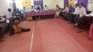 अल्ट्राटेक के प्रदूषण की शिकायत के बाद हरकत में आया प्रबंधन, बघवार में लगा नेत्र जांच शिविर