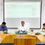 Sidhi news:आमजनों को शासन की योजनाओं का लाभ देना हमारी जिम्मेदारी है - कमिश्नर