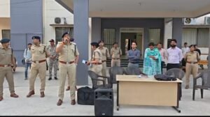 होली पर हाई अलर्ट, सड़कों पर उतरी पुलिस, ब्रिथ एनालाइजर से होगी जांच