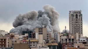 अमेरिका ने ईरान को फिर से दी धमकी, कहा 'माफी नहीं, 47 साल से इस मौके का कर रहे थे इंतजार'