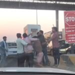 रीवा-सीधी मार्ग के खड्डा टोल प्लाजा में कार सवार युवक से मारपीट, वीडियो सोशल मीडिया पर वायरल