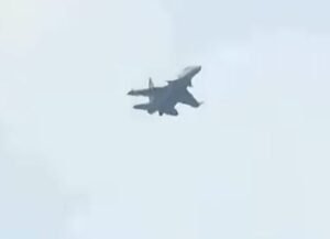 सीधी के आसमान में गरजे लड़ाकू विमान, कुसमी के भदौरा में दिखे एक साथ दो-दो फाइटर जेट