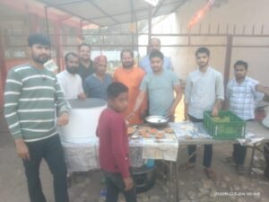 चुरहट के झदवा धाम बूढ़ी माता मंदिर में अभ्यंत गुरुकुलम द्वारा भंडारे का आयोजन