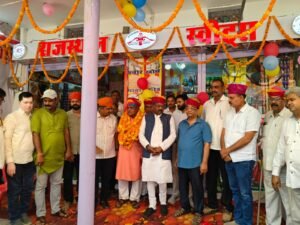 मझौली बाजार में राजस्थान स्वीट्स का हुआ शुभारंभ,क्षेत्रीय विधायक ने फीता काटकर किया दुकान का उद्दघाटन
