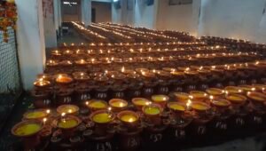 ब्रह्मचारिणी स्वरूप में सजी मां बिरासिनी, दूसरे दिन भक्तों की आस्था ने तोड़े रिकॉर्ड