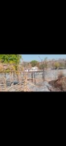 रात के अंधेरे में गरीब की रोज़ी-रोटी पर वार, अज्ञात लोगों ने लगाई दुकान में आग, 15 हजार का सामान जलकर राख