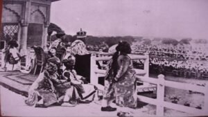 भारत का कोहिनूर खजाना ब्रिटेन ले गया और 1911 में पहली बार लोगों ने राजा की सिर पर देखा