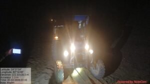 सोन नदी में रेत माफियाओं का आतंक, कार्रवाई करने पहुंची टीम पर हमला, कर्मचारियों को बंधक बनाकर पीटा