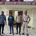 मनगवां में युवक को 'तालिबानी सजा' देने वाले पकड़ाए,नकली सोना बेचने पर हुआ था विवाद, 20 हजार में हुई थी लेनदेन