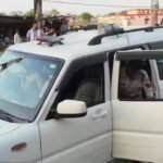 सिलेंडर संकट पर फूटा गुस्सा,राज्य मंत्री का काफिला रोका, सड़क पर उतरे लोग, घंटों जाम से थमा यातायात