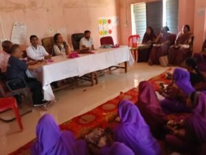 सामुदायिक स्वास्थ्य केंद्र कुसमी में राष्ट्रीय कार्यक्रमों की समीक्षा बैठक संपन्न