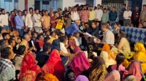 आधी रात कलेक्टर का एक्शन,जन चौपाल में शिकायतों का फटाफट निराकरण, भ्रष्टाचार पर सख्त चेतावनी