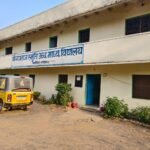 स्कूल की आड़ में नशे का काला कारोबार! 208 शीशी नशीली कफ सिरप और आल्टो कार के साथ स्कूल डायरेक्टर गिरफ्तार