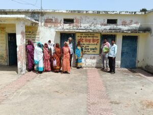 जनजातीय लोगों को लाभांवित करने सोनगढ पंचायत के गावों मे ग्राम सभा का हुआ आयोजन।