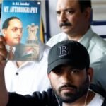 दिल्ली पहुंचते ही चर्चा में आए काकरोच जनता पार्टी के फाउंडर अभिजीत दीपके, हाथों में दिखी बाबा साहेब की किताब