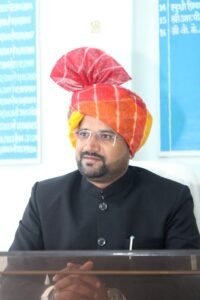 रिश्वत मांगने और प्रकरण लटकाने वाले पटवारी पर गिरी गाज,एसडीएम विकास कुमार आनंद ने किया निलंबित