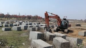 बारूद के ढेर में ग्राम पंचायत खड़ौरा,ग्रेनाइट व क्रेशर खदान में उड़ाई जा रही नियमों की धज्जियां
