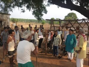 कुसमी में कांग्रेस का जनसंपर्क अभियान, पीड़ित परिवार के आंसू पोंछने के साथ भाजपा सरकार पर साधा निशाना
