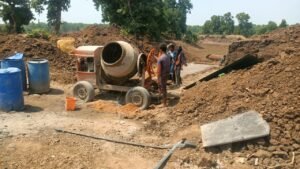 ग्राम पंचायत पिपराही के निर्माण कार्यों में मनमानी,गुणवत्ता की अनदेखी, कार्यस्थल पर नहीं है सूचना पटल