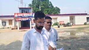 तहसीलदार के स्टे आदेश की उड़ाई धज्जियां! शासकीय सड़क पर बना रहा मकान, शिकायतों के बाद भी नहीं रुका निर्माण