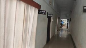 ताला खुला, दफ्तर खाली: महान परियोजना कार्यालय में जनता भटकी, अफसरों की कुर्सियां रहीं सूनी