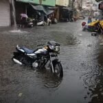 पहली बारिश में बह गए विकास के दावे, पाली नगर पालिका की तैयारियों की खुली पोल, बस स्टैंड बना स्विमिंग पूल