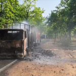 रात के सन्नाटे में धू-धू कर जला मालवाहक ट्रक, लाखों का सामान स्वाहा