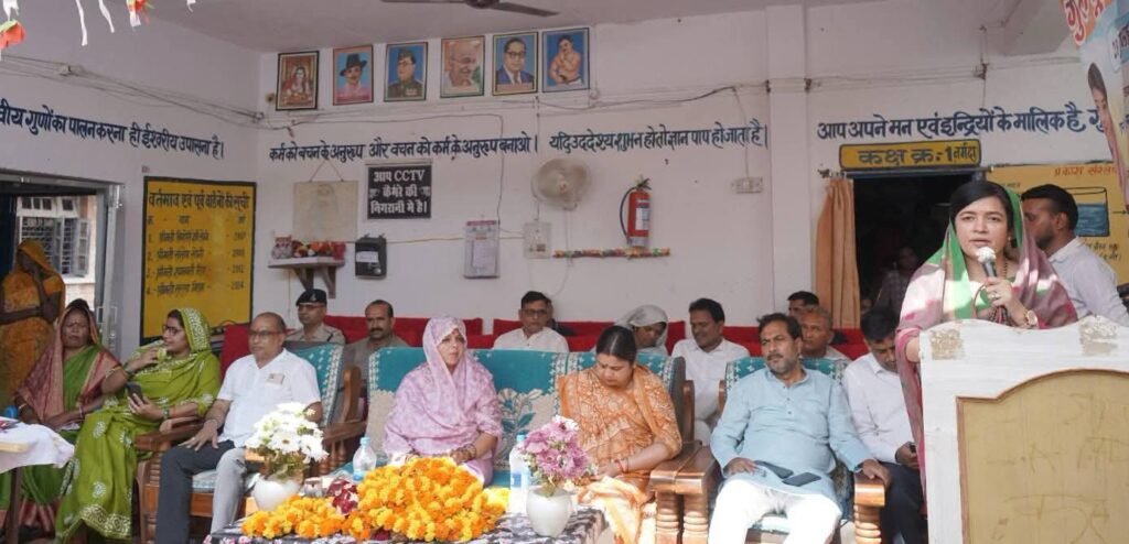 सीधी विधायक रीति पाठक ने छात्राओं संग मनाया सांदीपनि उत्सव, नशामुक्ति का दिलाया संकल्प 6 FB IMG 1785247877724 News E 7 Live