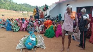बैंगलोर में मजदूरी के दौरान बुझ गया घर का चिराग,परदेश कमाने गए युवक की घर आई लाश