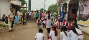 साप्ताहिक बाजार में गूंजा नशामुक्ति का संदेश, पुलिस ने नुक्कड़ नाटक से किया जागरूक