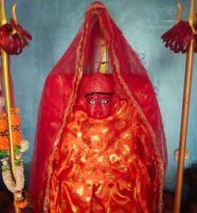 बम्लेश्वरी माता मंदिर में हुई चोरी, चांदी का मुकुट और छत्र ले उड़े चोर