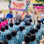 सांदीपनी विद्यालय में चला "नशे से दूरी है ज़रूरी 2.0" अभियान, छात्र-छात्राओं को किया गया जागरूक