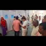 ₹20 हजार मांगने का आरोप, ऑपरेशन नहीं होने से प्रसूता की मौत! जिला अस्पताल में हंगामा, कलेक्टर पहुंचे; जांच के आदेश