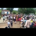 दुष्कर्म का फरार आरोपी युवक ने की आत्महत्या, गुस्साए परिजन व ग्रामीणों ने चार घंटे तक सीधी शहडोल सड़क किया अवरुद्ध
