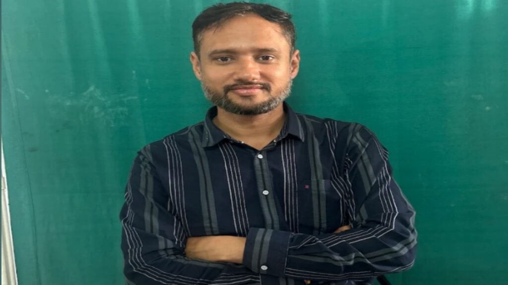 डॉ. हिमेश पाठक की मेहनत लाई रंग, प्रथम श्रेणी विशेषज्ञ पद पर हुई पदोन्नति 3 20260802 182126 News E 7 Live