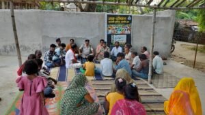 ग्राम पंचायत बमुरी में जन चौपाल आयोजित, कानून, साइबर सुरक्षा एवं यातायात नियमों के प्रति किया गया जागरूक